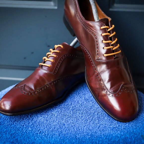 Salvatore Ferragamo 10.5-D Red and Burgundy Oxford Wingtip Mens Dress Shoes - Picture 1 of 15